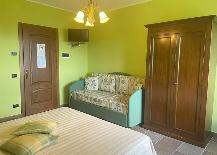Agriturismo Finestre Di Langa
