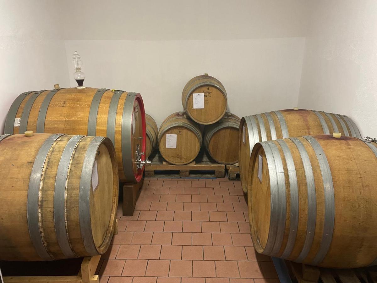 Bauernhof Finestre Di Langa